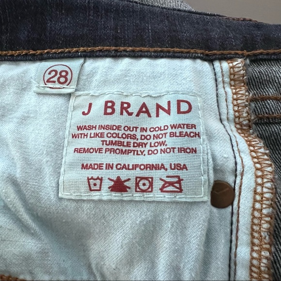 Like New! J. Brand Cuffed Bermuda Shorts SZ 28 - Picture 4 of 5